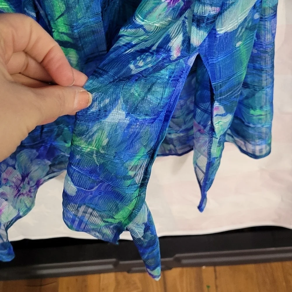 Inches Off Sheer Cover Up Floral 2X Button Up
